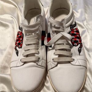 Gucci White and Red Embroidered Men's Sneakers